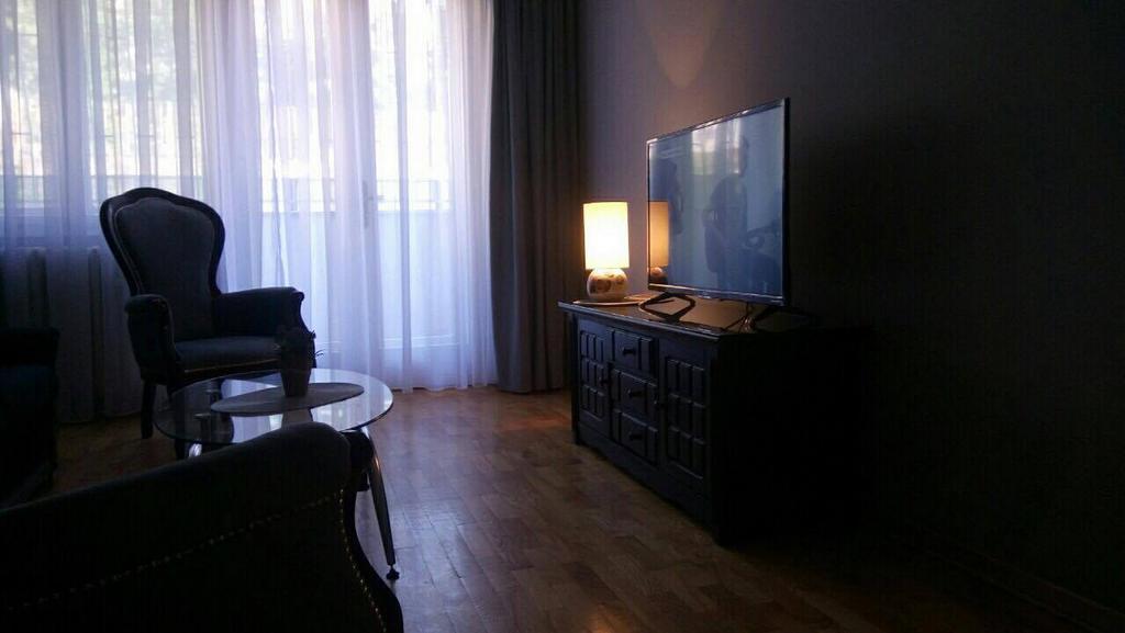 Apartment Zindan Belgrado Esterno foto